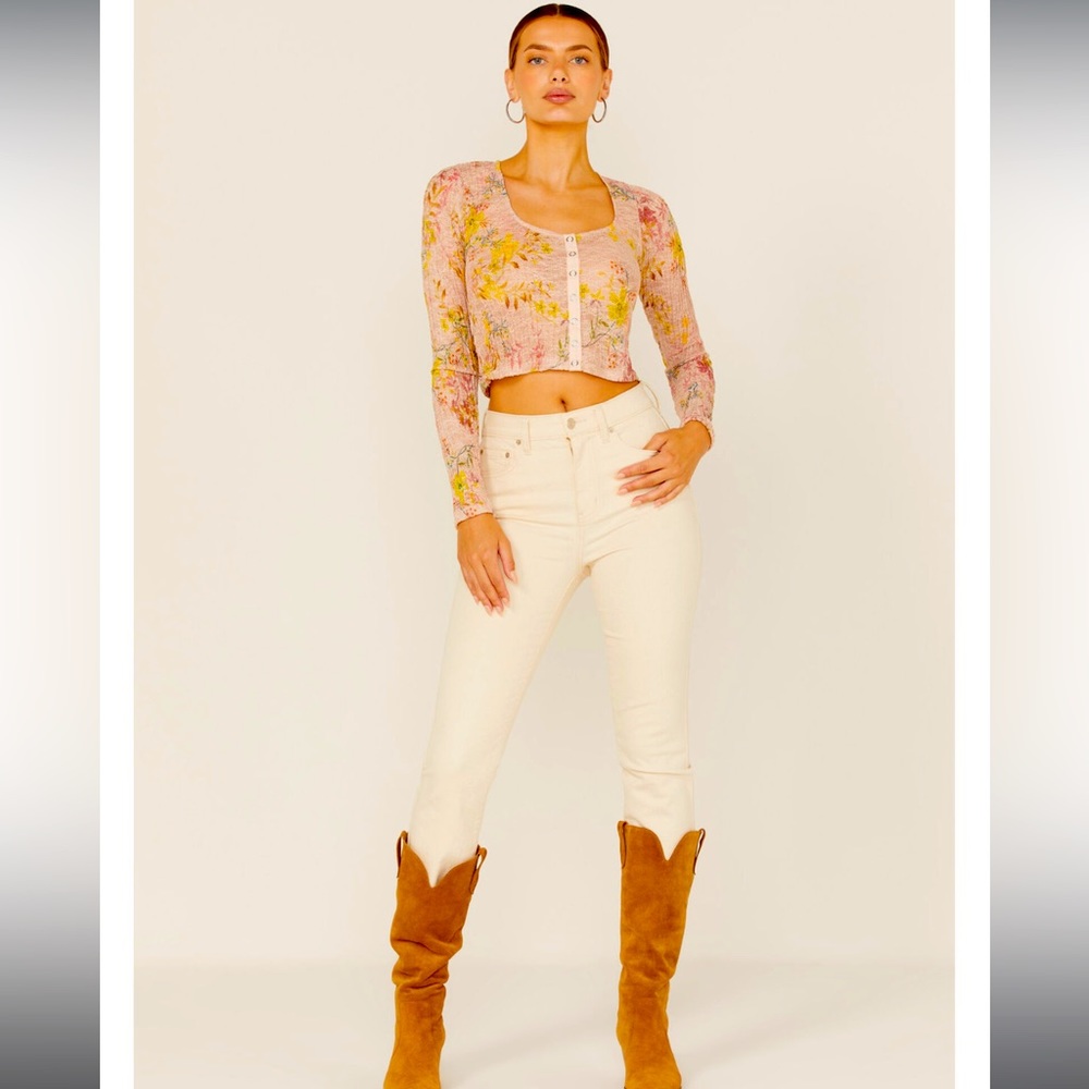 🚨 SOLD 🚨 MSRP $78 NWT FREE PEOPLE Floral Angelina Top